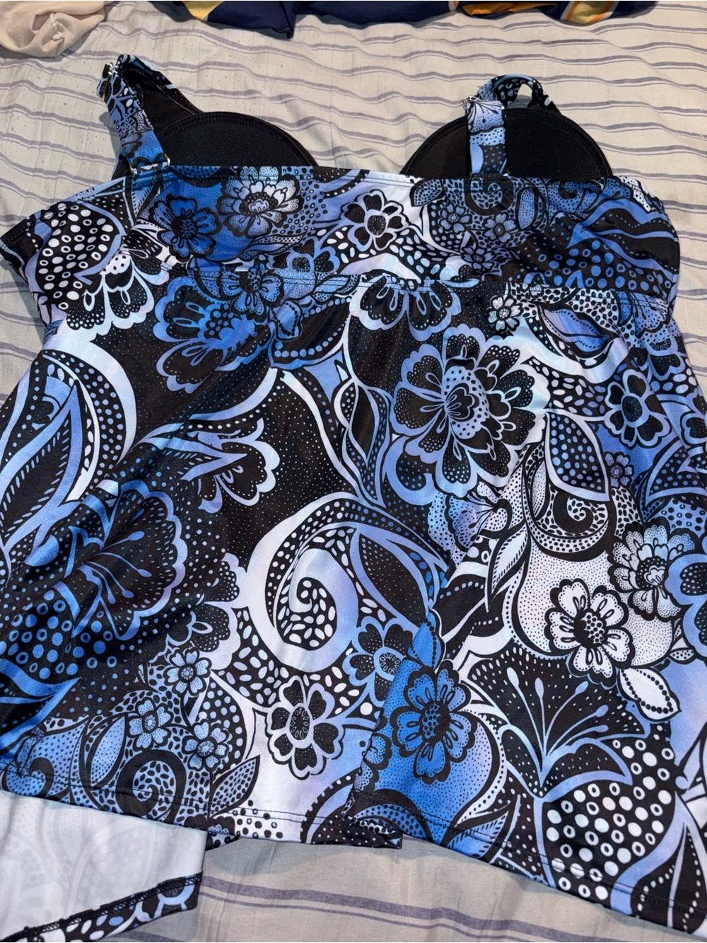 Swimsuits for All Bathing Suit Top Women’s 22 - Picture 3 of 6